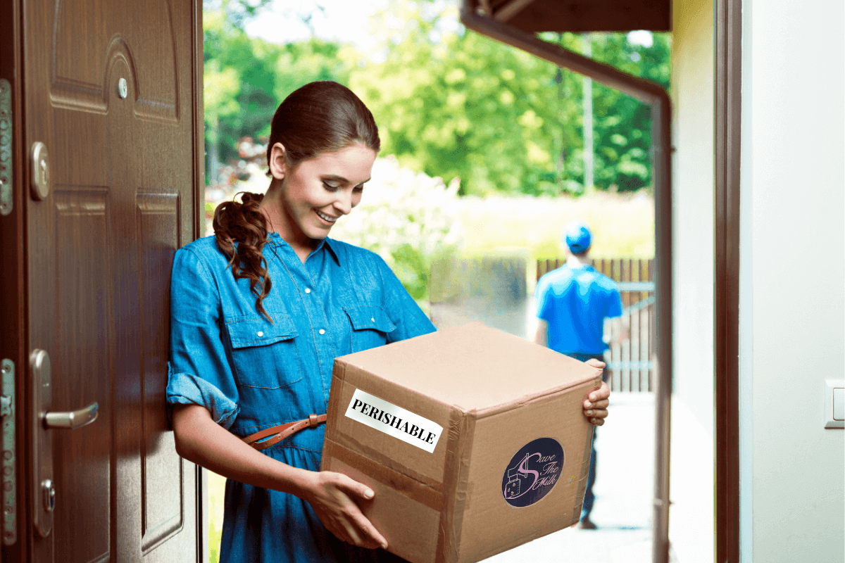 Surrogacy shipping services Mini Shipping Kit. Breast Milk shipping kit